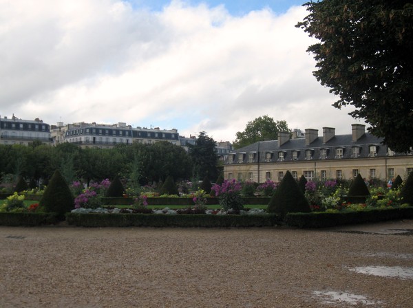 Paris - Le jardin des invalides 