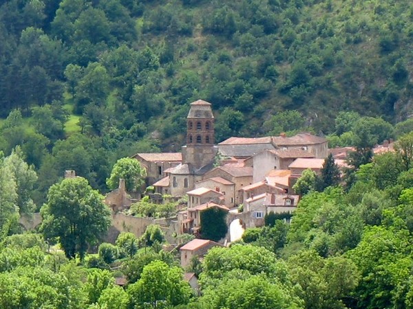 Beau village de  Lavaudieu