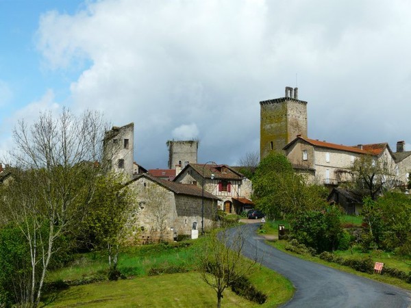 Beau village Cardaillac