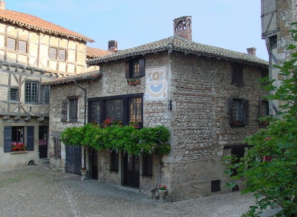 Beau village de Pérouges