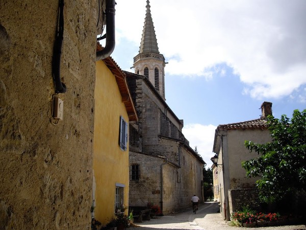 Beau village de Sarrant