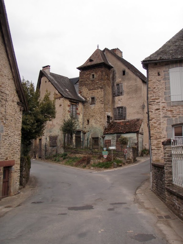 Beau village de Ségur-le-Château