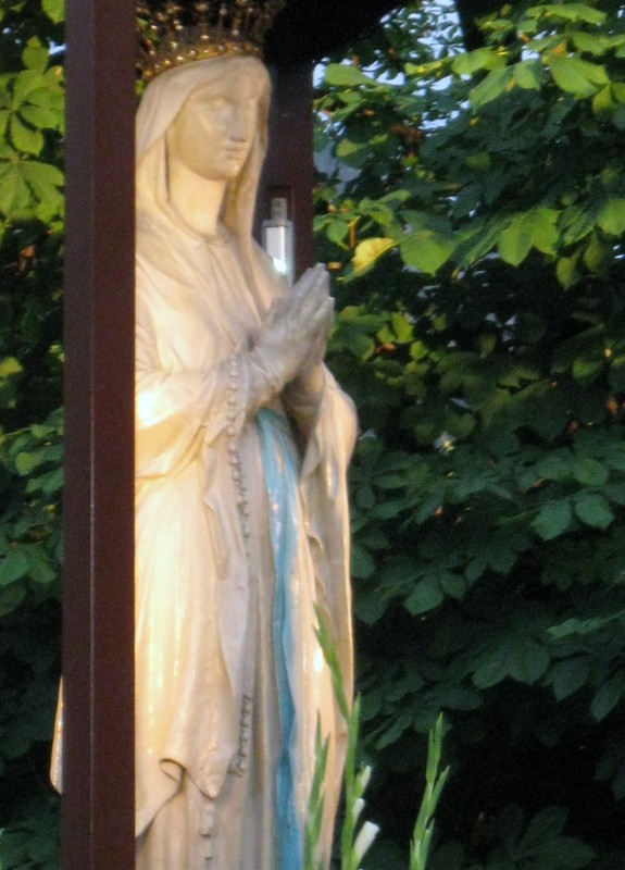 Lourdes - Procession mariale