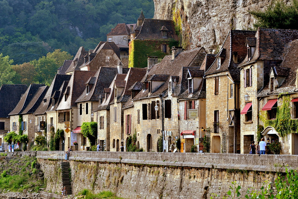 Beau village de La Roque-Gageac