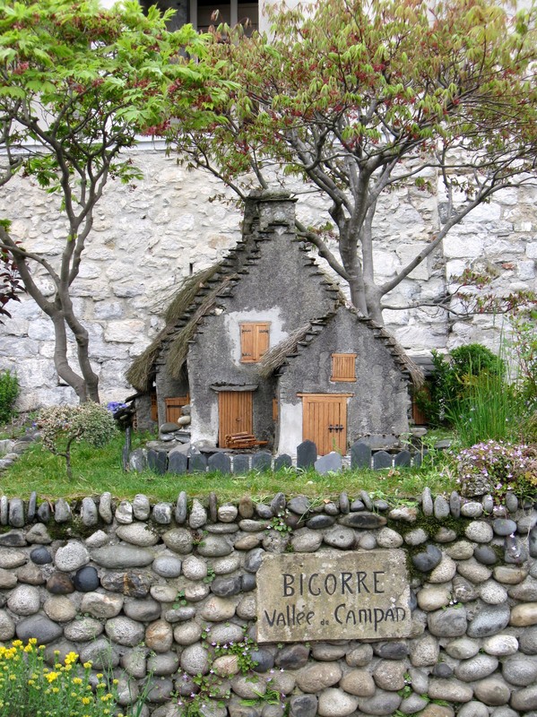 Le Chateau fort et le musée pyrénéen de Lourdes