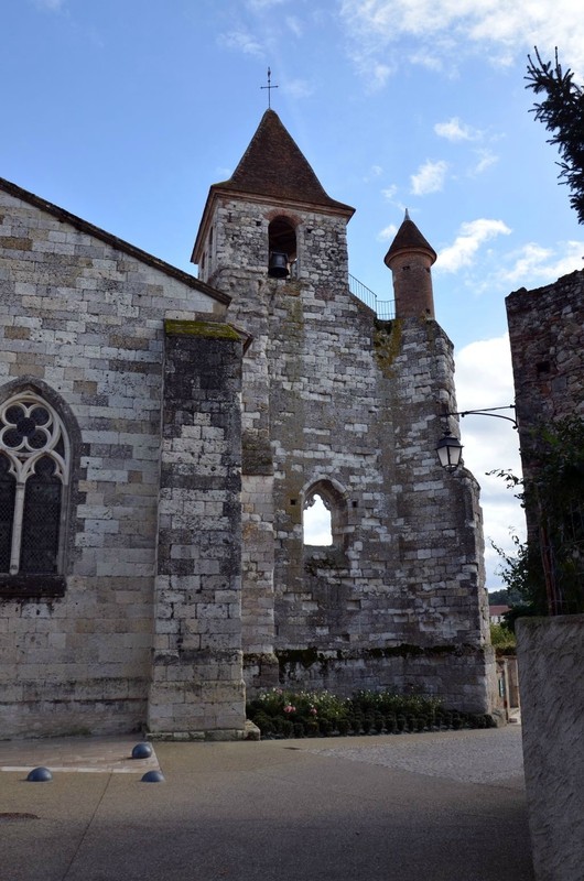 Beau village d' Auvillar