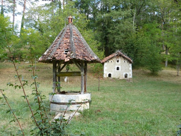 Beau village de Saint-Jean-de-Côle