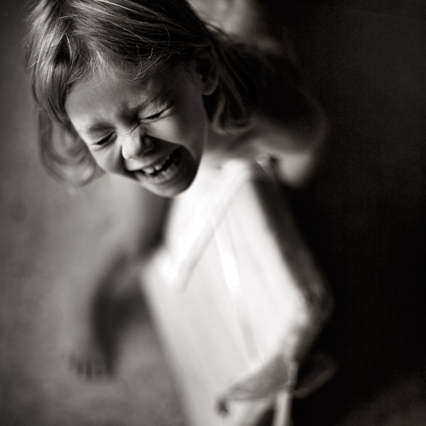 Enfant en noir et blanc