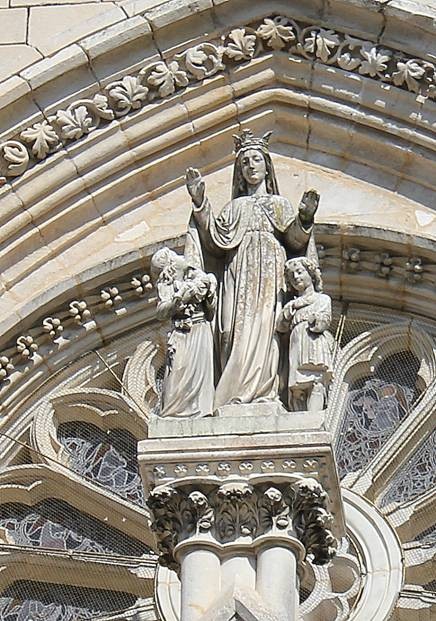 Basilique Notre-Dame-des-Enfant de Châteauneuf-sur-Cher