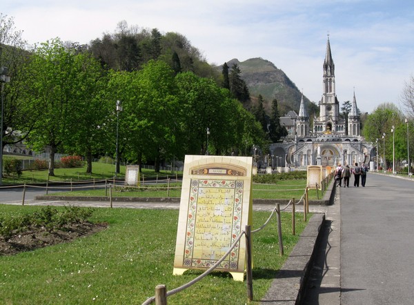   Lourdes- Le sanctuaire