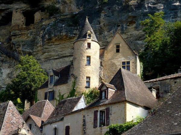 Beau village de La Roque-Gageac