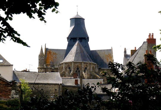 Abbaye Notre-Dame d'Évron