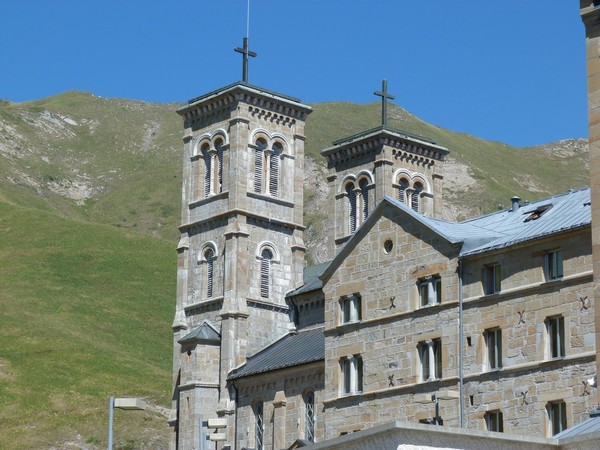 Basilique Notre-Dame-de la Salette