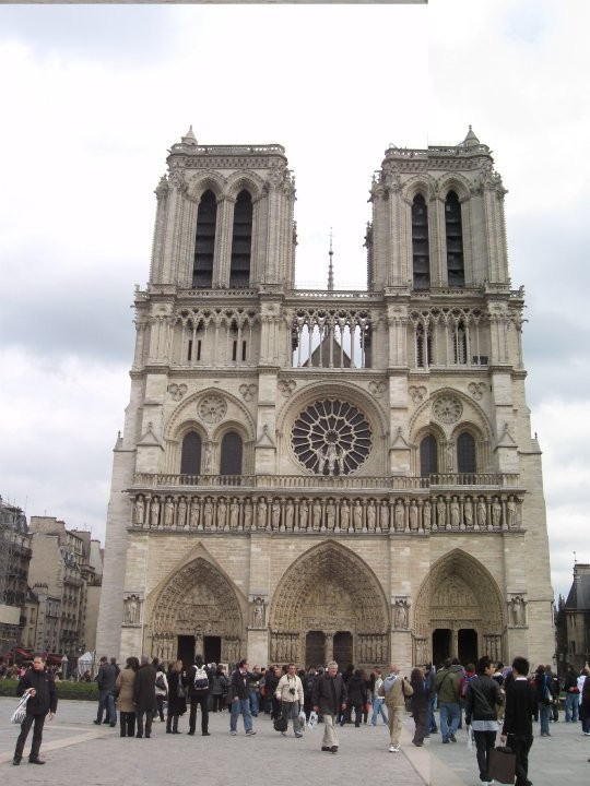  Paris -Cathédrale Notre-Dame de Paris 