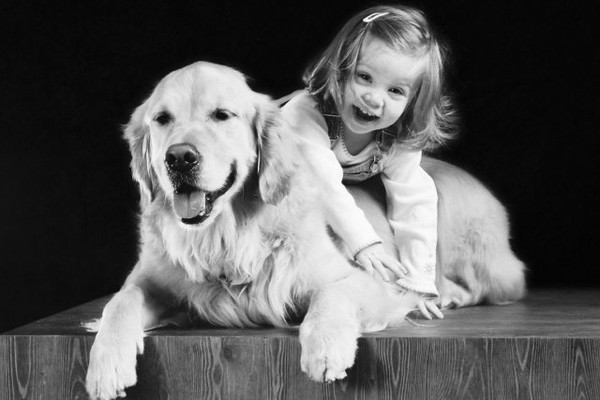 Enfants en noir et blanc