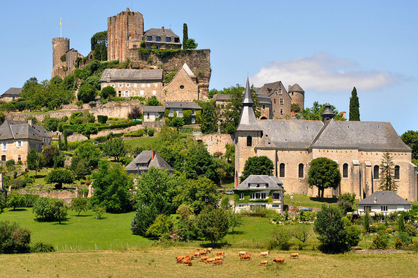 Beau village de Turenne