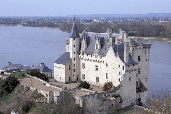 Beau village de Montsoreau