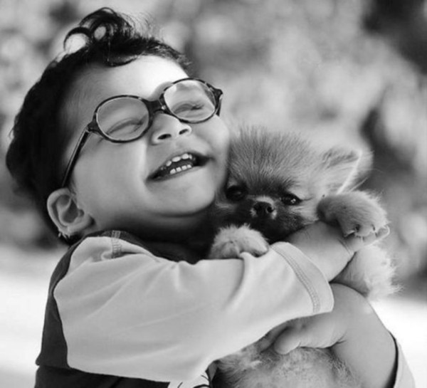 Enfants en noir et blanc