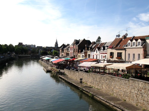 Amiens vu en caléche