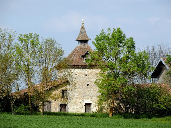 Beau village de Sarrant