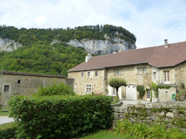 Beau village de Baume-les-Messieurs 