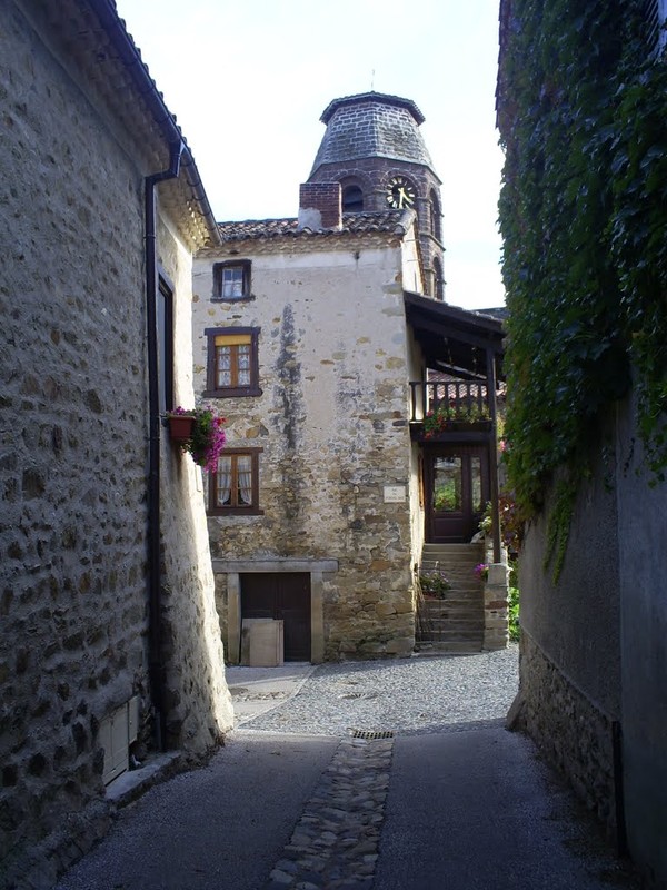 Beau village de  Lavaudieu