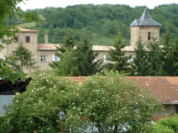 Beau village de Camon