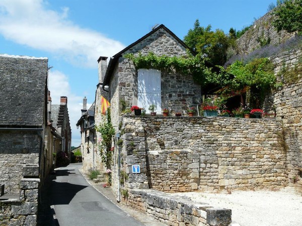 Beau village de Turenne