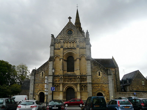 Basilique Notre-Dame d'Avesnières - Laval