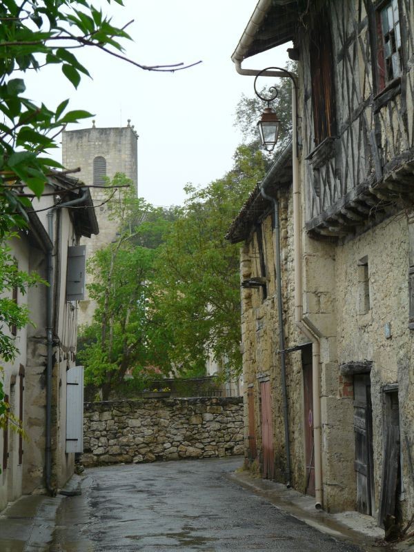 Beau village de Montréal-du-Gers