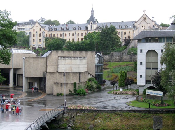 Lourdes- Le sanctuaire