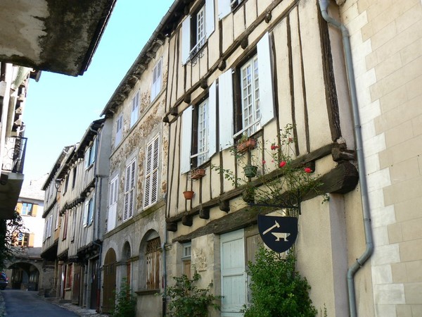 Beau village de  Sauveterre-de-Rouergue