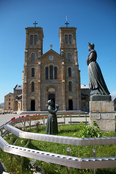 Basilique Notre-Dame-de la Salette