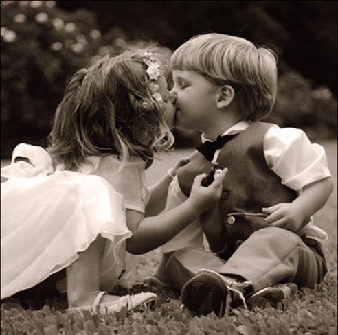 Enfants en noir et blanc