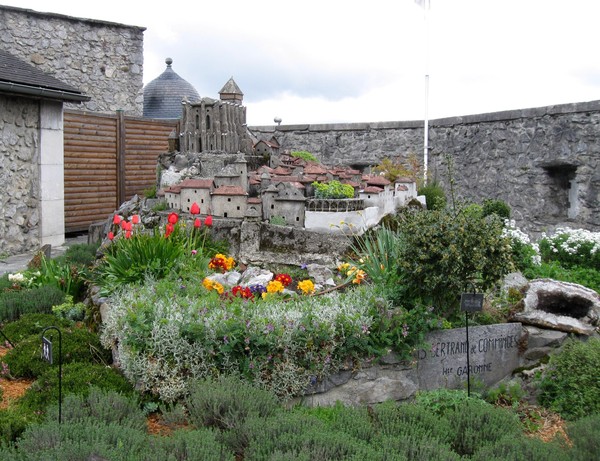 Le Chateau fort et le musée pyrénéen de Lourdes