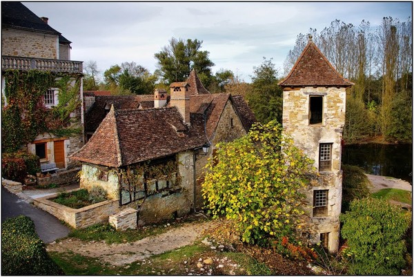 Beau  village de Carennac