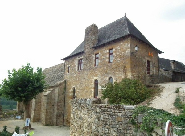 Beau village de Turenne