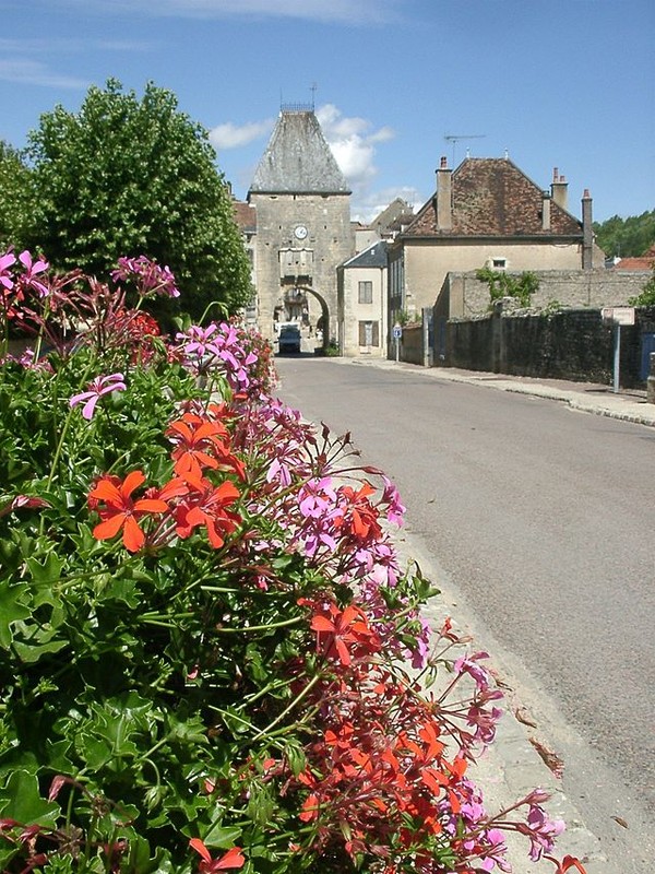 Beau village de Noyers