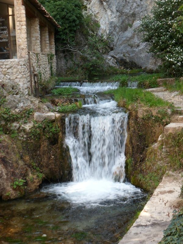 Beau village de Moustiers-Sainte-Marie