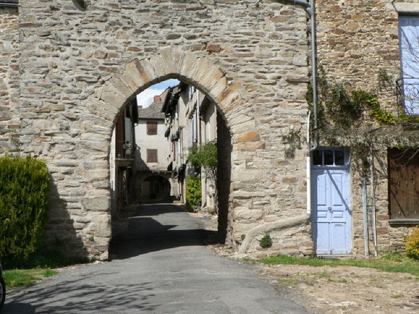 Beau village de  Sauveterre-de-Rouergue