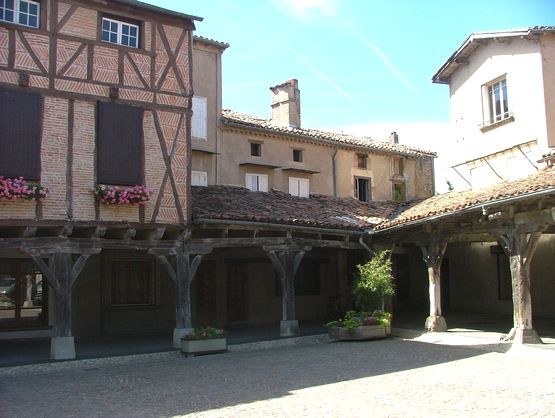 Beau village de Lautrec
