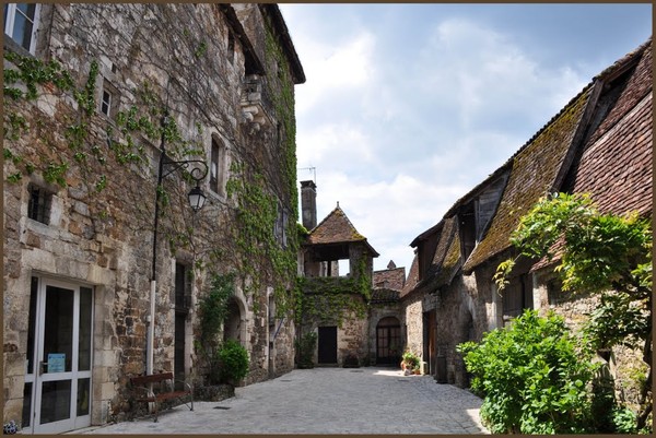 Beau  village de Carennac