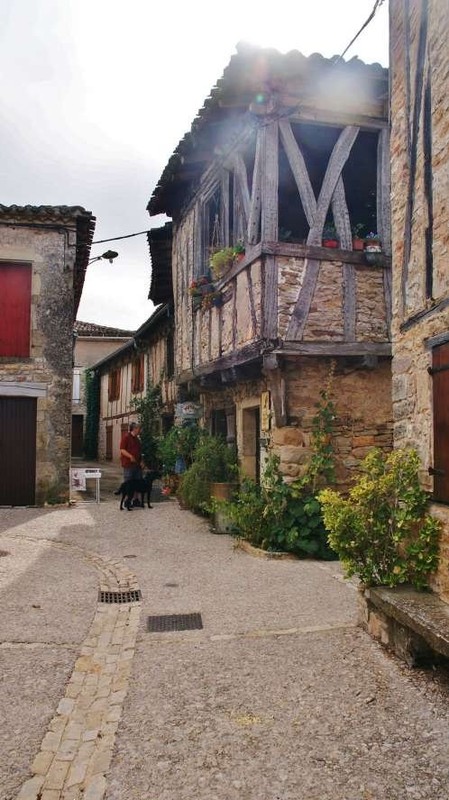 Beau village de Puycelsi