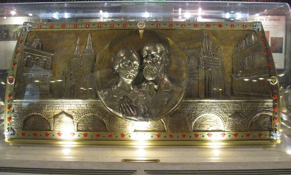  Lisieux - La Basilique Ste Thérèse -La crypte 