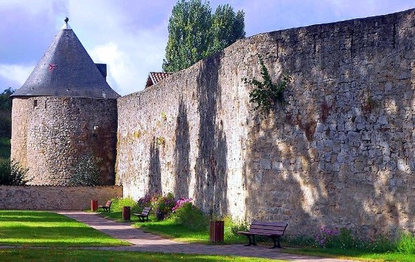 Beau village de Rodemack