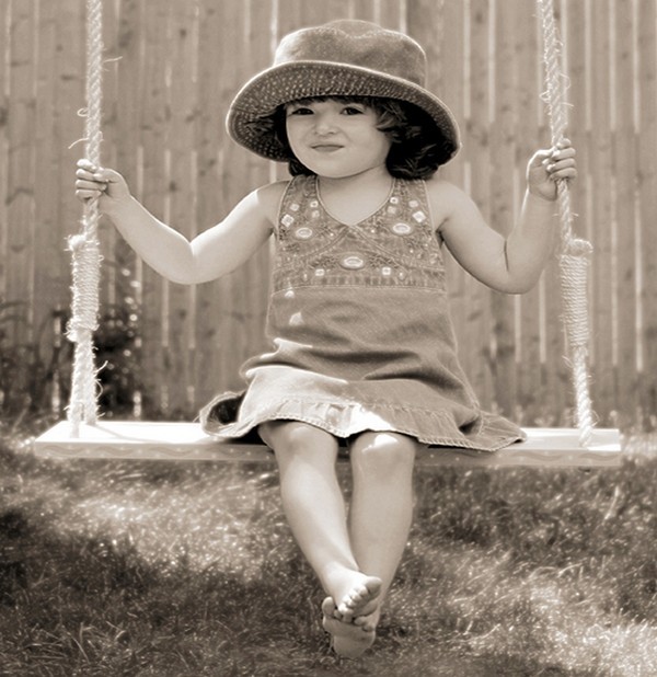 Enfant en noir et blanc