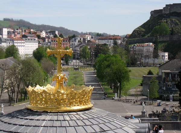   Lourdes- Le sanctuaire