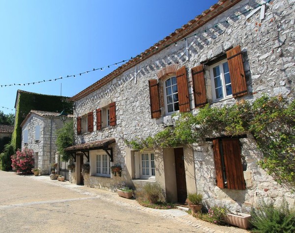 Beau village de Pujols