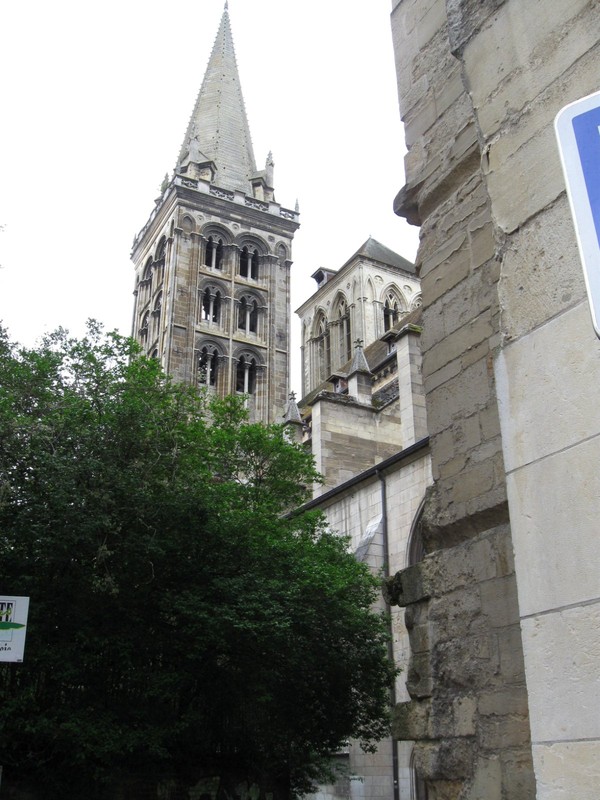 Lisieux-L'Eglise Saint Pierre 