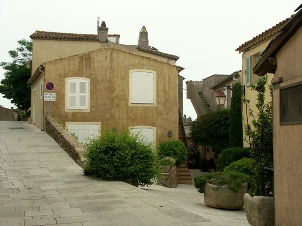 Beau village de Gassin